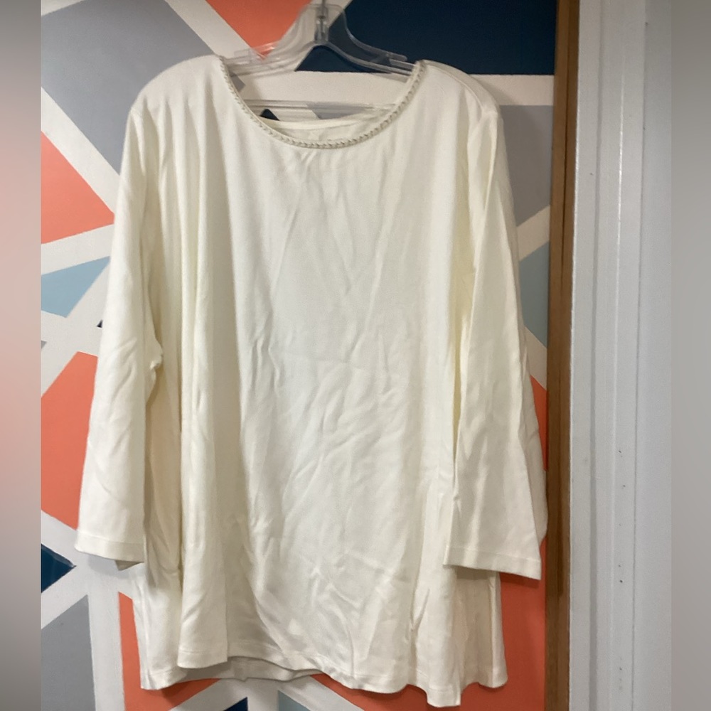 Women’s Kim Rodger’s white long sleeve